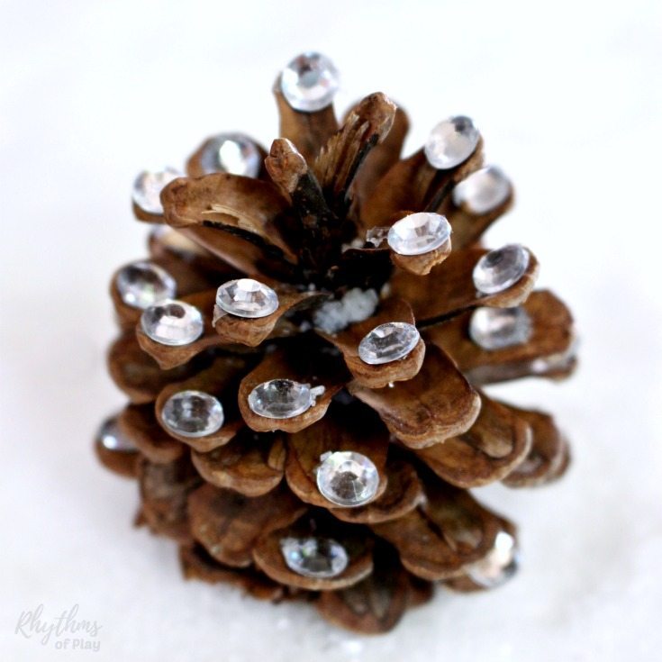 rustic rhinestone pinecone crafts Christmas DIY home decor