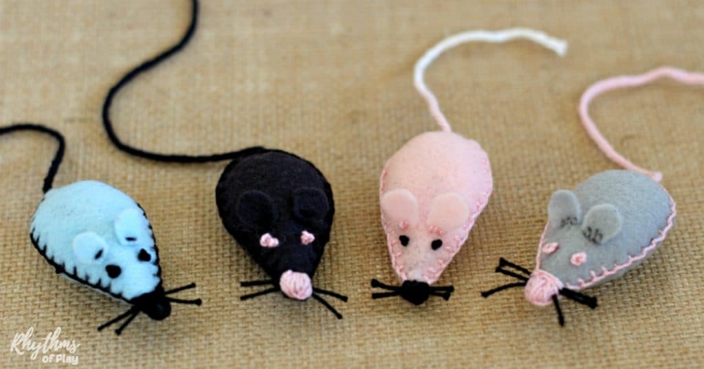 How to make a felt mouse plush toy DIY sewing project 