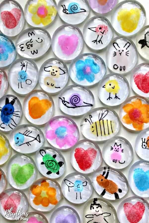 Fingerprint art glass magnet gift idea kids make for moms, dads, and grandparents