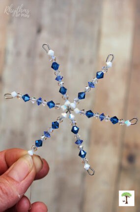 How to make beaded snowflake Christmas ornaments step by step craft tutorial