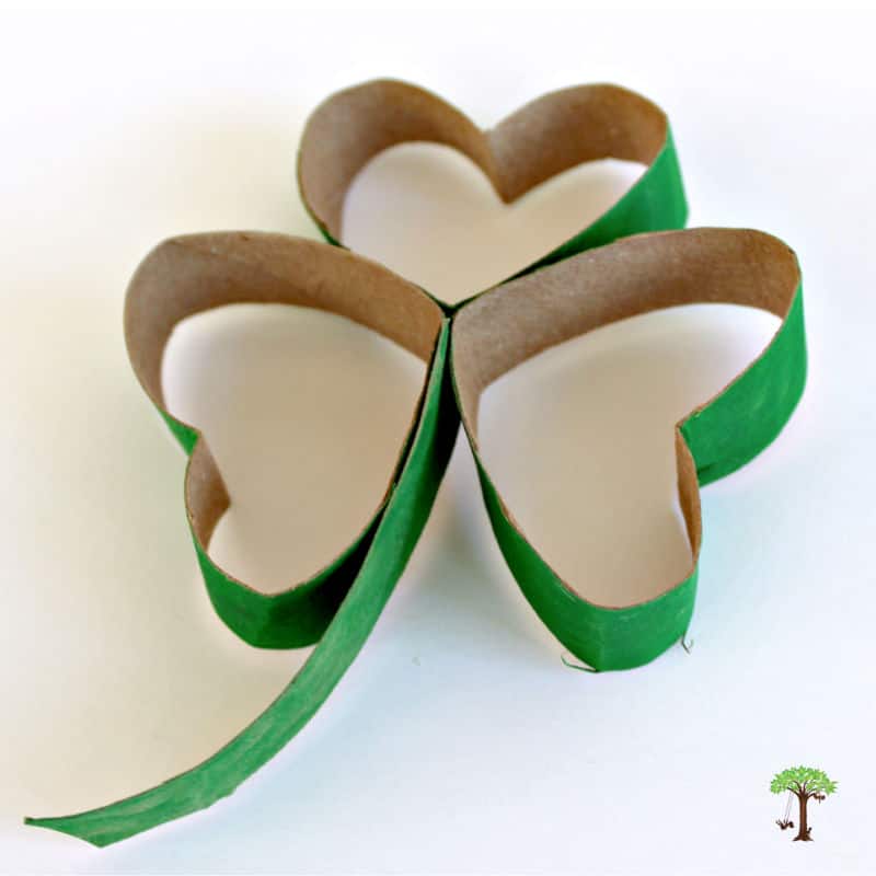 how to make shamrock crafts with a recycled toilet paper roll or tube